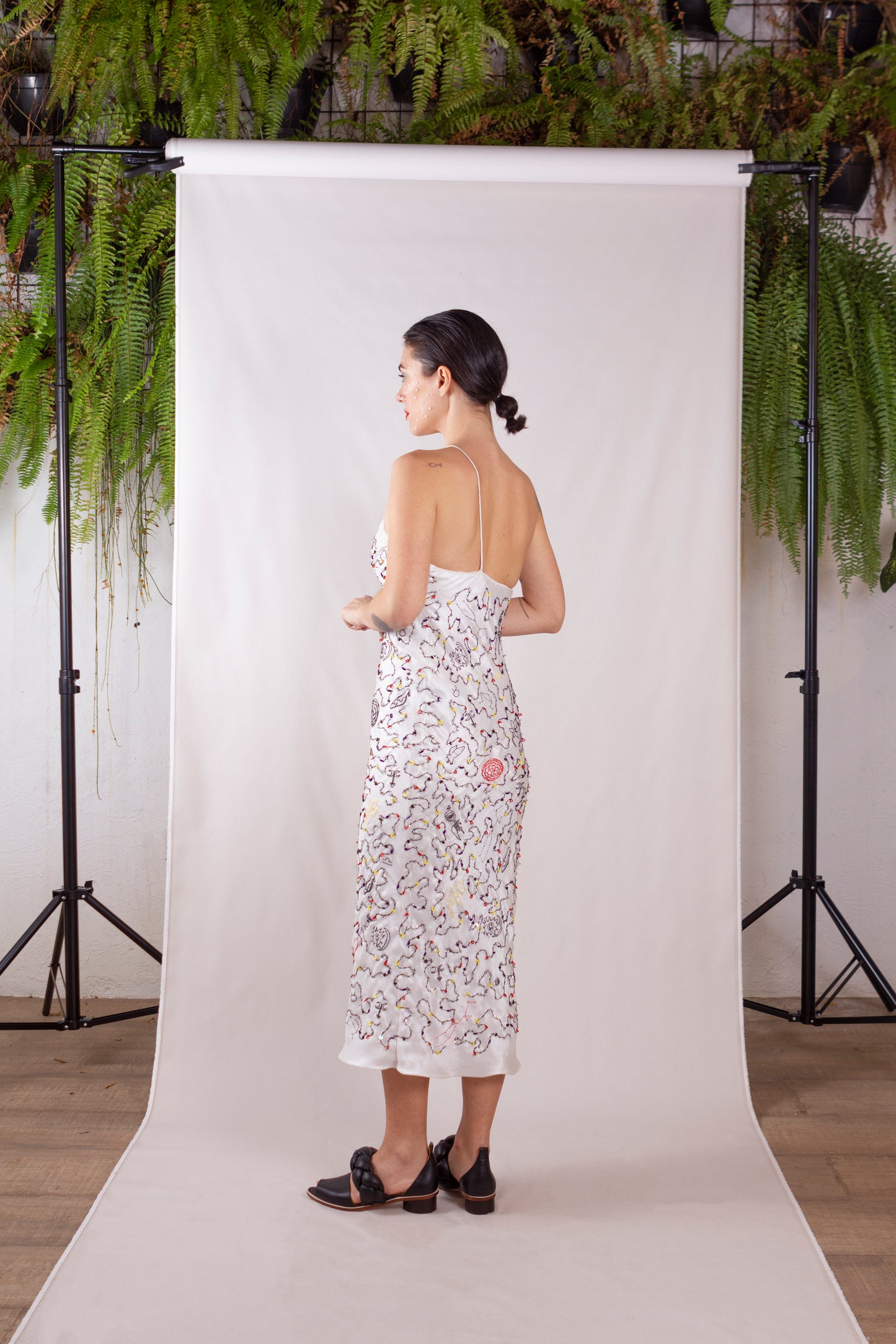 VESTIDO KATE BORDADO